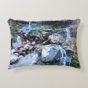 Cojín Decorativo Cascada Escénica de Montaña - Naturaleza Salvaje R