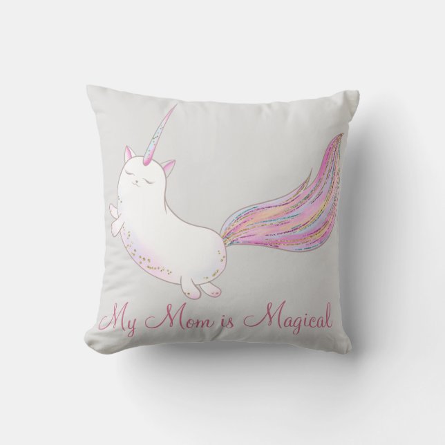 Cojín Decorativo Caticorn | Mamá es mágica (Anverso)