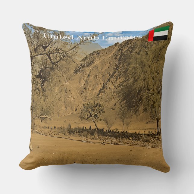Cojín Decorativo Cementerio en las montañas Hajar de los Emiratos Á (Anverso)