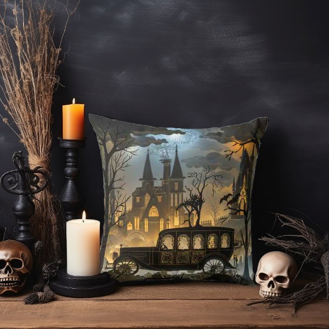 Cojín Decorativo Cementerio gótico con catedral y carroza (Subido por el creador)