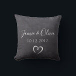 Cojín Decorativo Chalkboard Pareja nombres fecha Boda<br><div class="desc">Chalkboard Pareja nombres boda fecha personalizado Cojín decorativo</div>