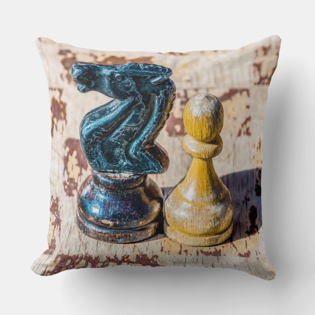 Cojín Decorativo Chess Pawn y Knight - Veteranos (Anverso)