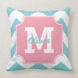 Cojín Decorativo Chevron azul y rosado personalizado monograma