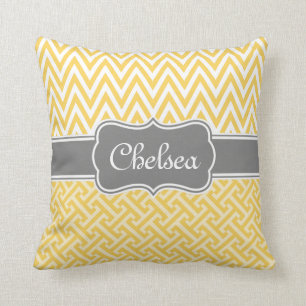 Cojín Decorativo Chevron dominante griego amarillo modela nombre