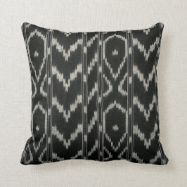 Cojín Decorativo Chevron tribal moderno Ikat| gris negro