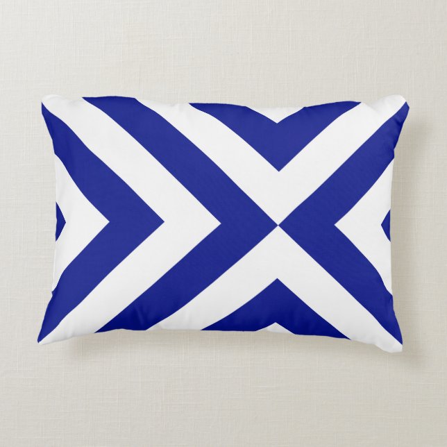 Cojín Decorativo Chevrons azul y blanco audaces (Reverso)