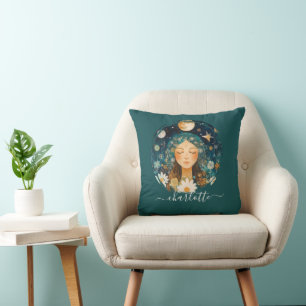 Cojín Decorativo Chica Cósmica Boho Luna y Daisy Ilustración Person