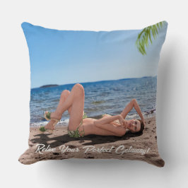Cojín Decorativo Chica de vacaciones de primavera en Sandy Beach