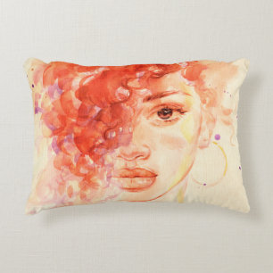 Cojín Decorativo Chica hermoso acuarela