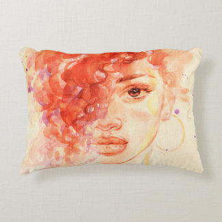 Cojín Decorativo Chica hermoso acuarela
