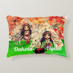Cojín Decorativo Chica nativo americano con animales de bosque