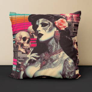 Cojín Decorativo Chica Pin-up Siniestra de Synthwave