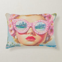 Chica Retro Beach con gafas de sol florales