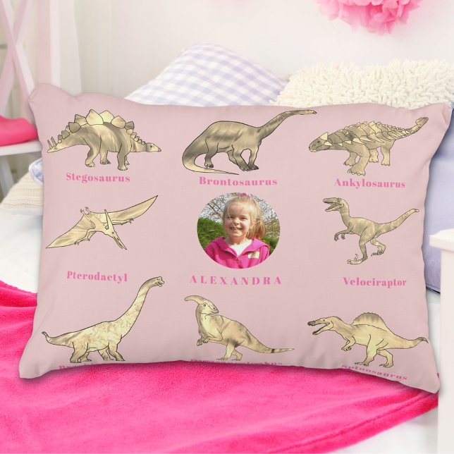 Cojín Decorativo Chicas de dinosaurios con nombre personalizado y f (Dinosaur girls personalized name and photo pink pillow Dinos with their names educational kids gift)