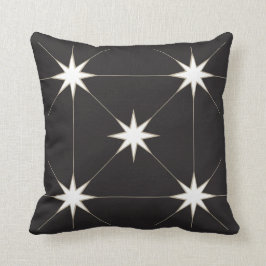 Cojín Decorativo Cinco estrellas blanco sobre fondo negro.