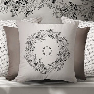 Cojín Decorativo Círculo botánico atemporal de hojas con la letra O