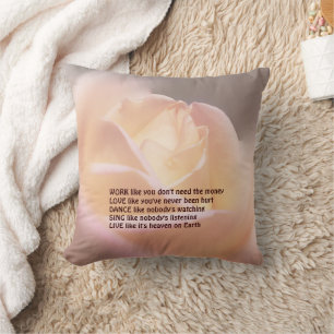 Cojín Decorativo Cita Inspiradora de Trabajo Amor Danza Rosa Suave