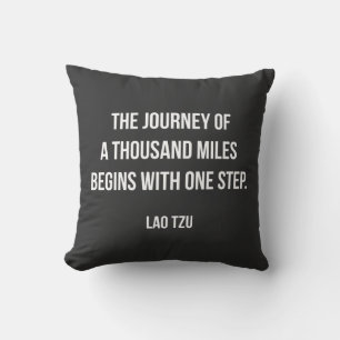 Cojín Decorativo Cita motivacional de Lao Tzu.