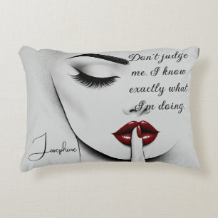 Cojín Decorativo Cita personalizada con estilo descarado y labios r