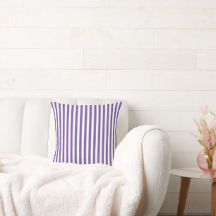 Cojín Decorativo Clásico de rayas verticales moradas y blancas