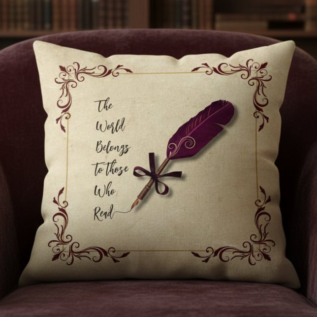 Cojín Decorativo Classic Literary Burgundy Dark Academia (This Burgundy Quill Pillow is the perfect accent for a traditional Dark Academia)