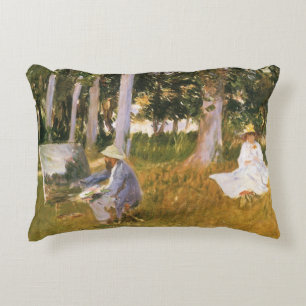Cojín Decorativo Claude Monet pintando, en el lindero de un bosque