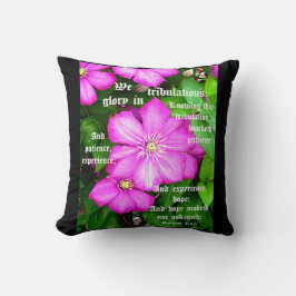 Cojín Decorativo Clematis con romanos 5:3-5