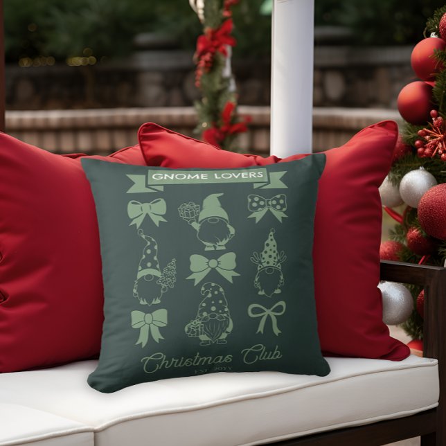 Cojín Decorativo Club de Navidades Coquette Gnome Lovers - Sage | G (Coquette Gnome Lovers Christmas Club Sage | Dk Green Throw Pillow)