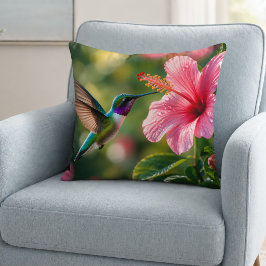 Cojín Decorativo Colibrí en Flor