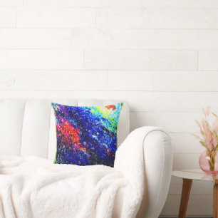 Cojín Decorativo Colores cautivantes del universo. ¡Hazte con una e
