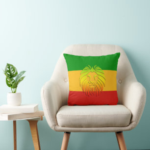 COJÍN DECORATIVO COLORES DE BANDERA RASTAFARI - CON LEÓN