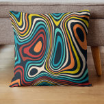Cojín Decorativo Colorido patrón de líneas onduladas de groovía de<br><div class="desc">Coloridas líneas modernas,  onduladas y de formas orgánicas con un fondo marrón: diseño de almohadas retro groovy.</div>