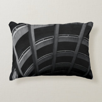 COJÍN DECORATIVO COLUMNAS GRIS CONCRETAS