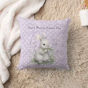 Cojín Decorativo Conejo de Amor de Lunares Blancos Lavanda