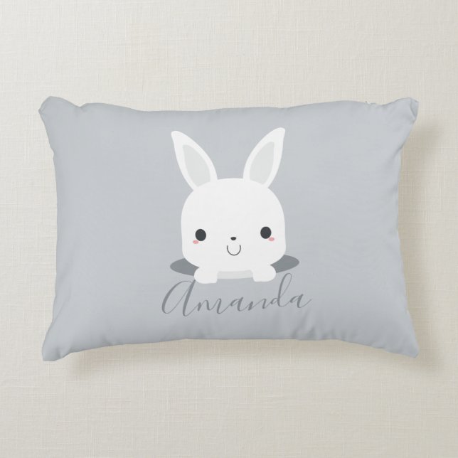 Cojín Decorativo Conejo de conejito gris con nombre personalizado (Anverso)