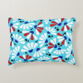 Cojín Decorativo Confetti de la Conefluente sobre el azul tropical