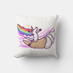 Cojín Decorativo Cono de helado de arcoíris montado por unicornio