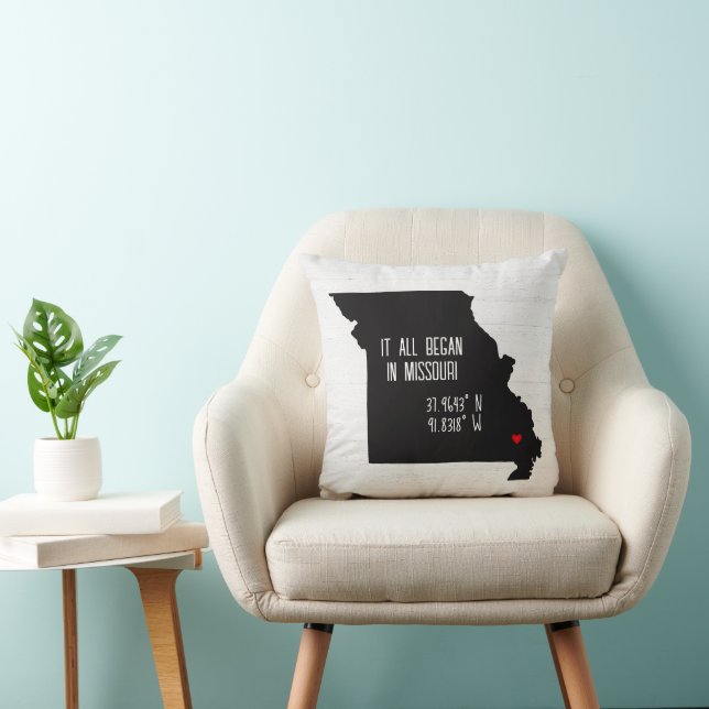 Cojín Decorativo Coordenadas GPS de Missouri con corazón (Silla)