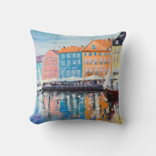 Cojín Decorativo Copenhague en un día brillante, edificios colorido