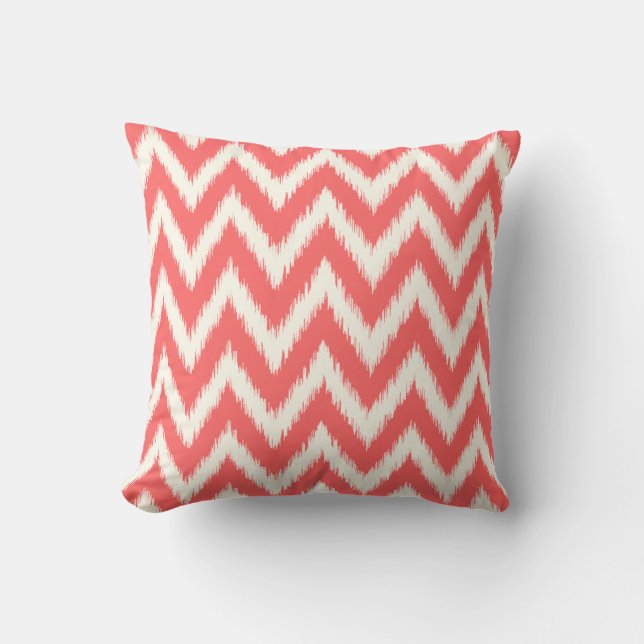 Cojín Decorativo Coral Ikat Chevron (Anverso)