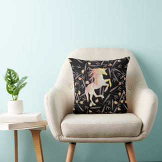 Cojín Decorativo Coral rosa amarillo negro unicornio y patrón flora