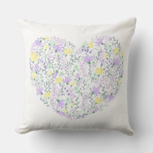 Cojín Decorativo Corazón de Amor Flores Purpura Lavanda y Amarillas