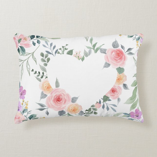 Cojín Decorativo Corazón de Flor Rosa (Anverso)