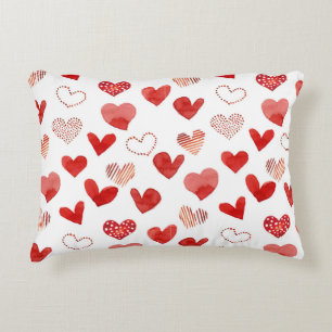 Cojín Decorativo Corazones de amor rojos, patrón de acuarela.