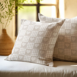 Cojín Decorativo Corazones de patchwork de cuadros de búfalo beige