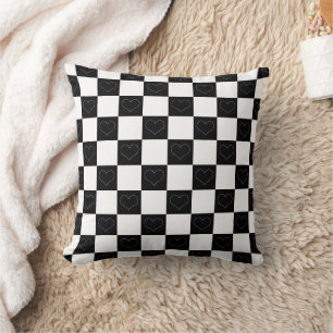 Cojín Decorativo Corazones de tablero de ajedrez en blanco y negro