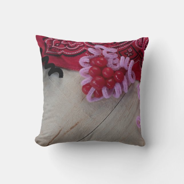 Cojín Decorativo Corazones rojos y bandana occidental con marrón be (Anverso)