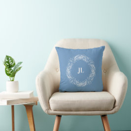 Cojín Decorativo Corona botánica vintage de monograma azul blanco.