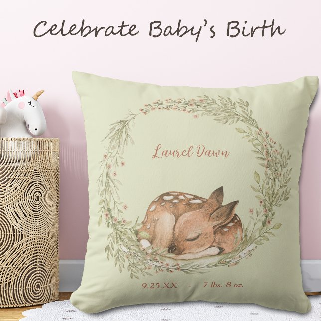 Cojín Decorativo Corona de hojas de primavera de cervatillo durmien (Subido por el creador)