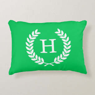 Cojín Decorativo Corona de laurel de trigo blanco esmeralda inicial